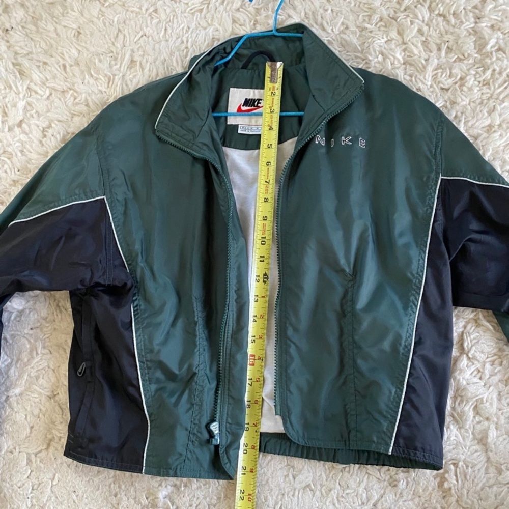 Vintage Nike Cropped Windbreaker Jacket